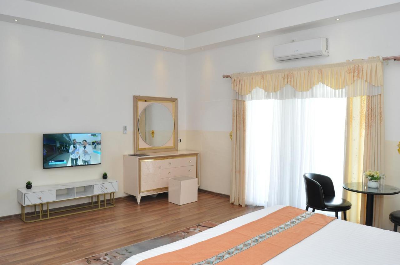 Sky blue hôtel&espace Alasora Extérieur photo